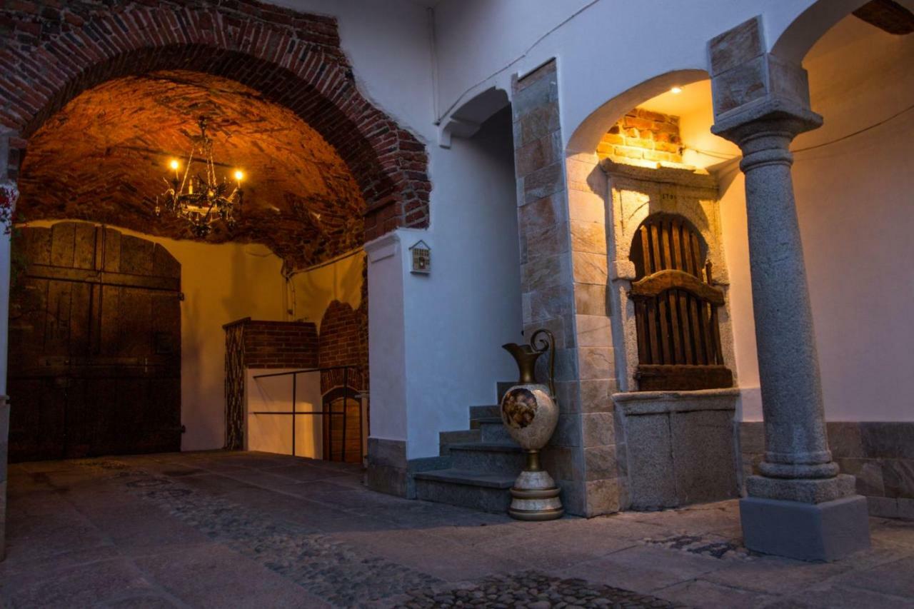 Mansarde & Suite Maison 1706 Lago Orta Borgomanero Dış mekan fotoğraf