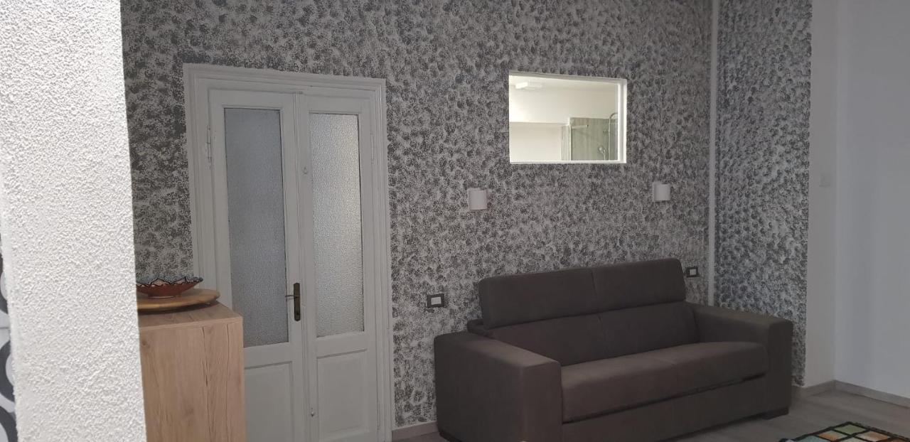 Mansarde & Suite Maison 1706 Lago Orta Borgomanero Dış mekan fotoğraf