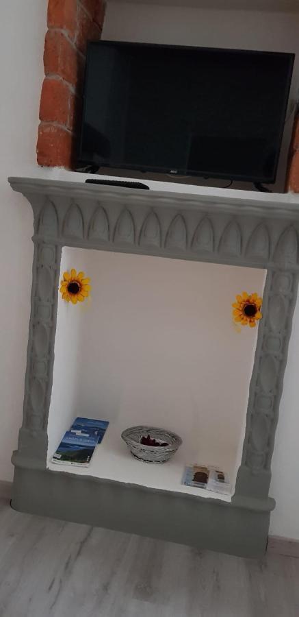 Mansarde & Suite Maison 1706 Lago Orta Borgomanero Dış mekan fotoğraf